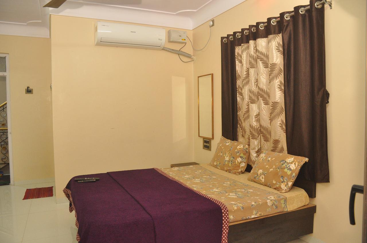 Hunjar House Hotel Panvel Exterior foto