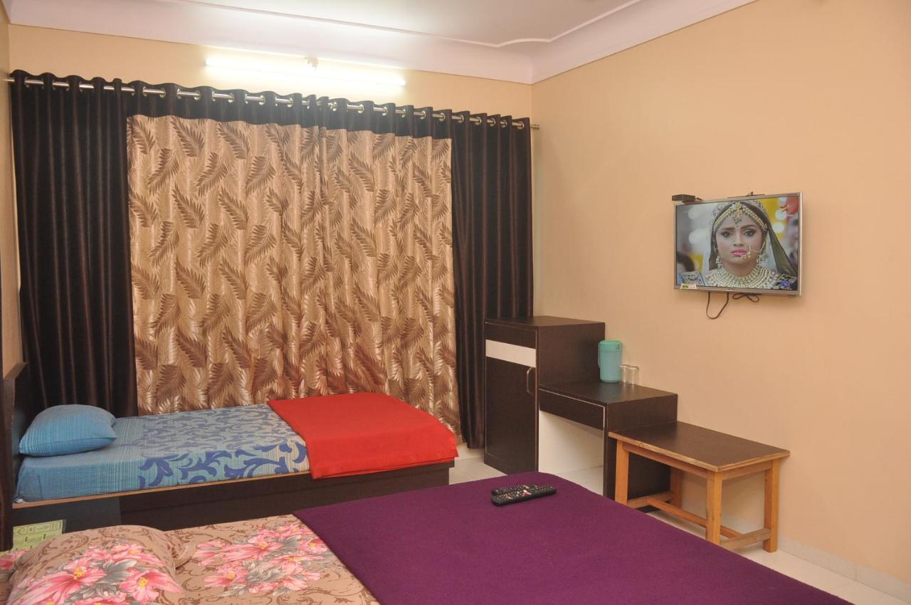 Hunjar House Hotel Panvel Exterior foto